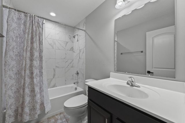 5665 Coventry Court, Lewis Center, OH 43035