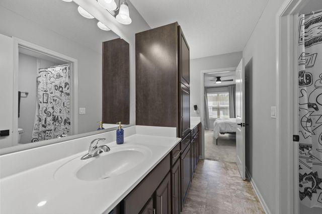 5665 Coventry Court, Lewis Center, OH 43035
