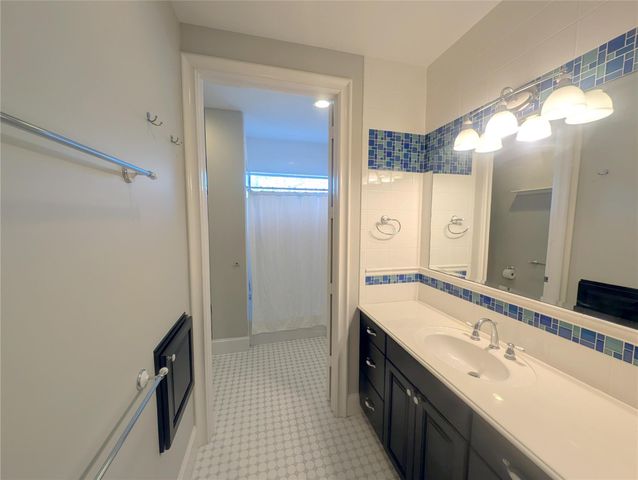 4034 Tartan Lane, Houston, TX 77025