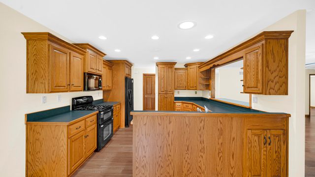 1570 Indian Boundary Road, Chesterton, IN 46304