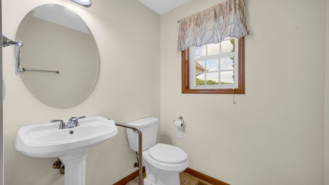 1570 Indian Boundary Road, Chesterton, IN 46304