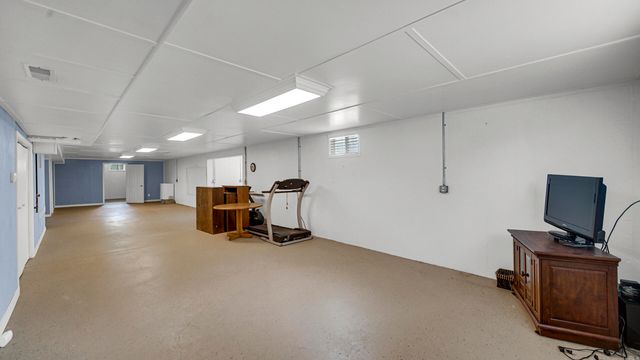 1570 Indian Boundary Road, Chesterton, IN 46304