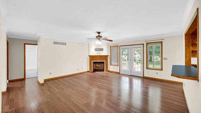 1570 Indian Boundary Road, Chesterton, IN 46304