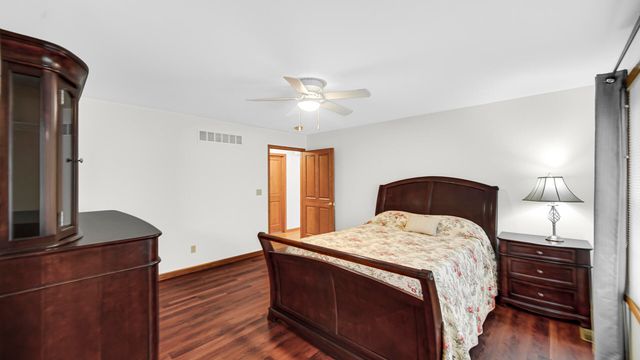 1570 Indian Boundary Road, Chesterton, IN 46304