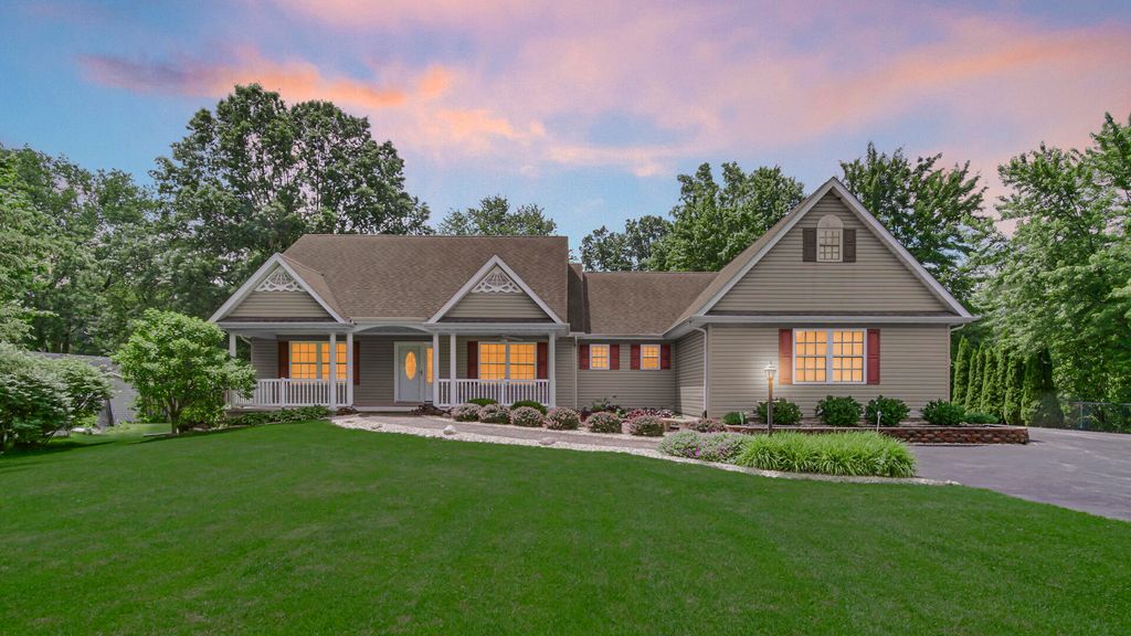 1570 Indian Boundary Road, Chesterton, IN 46304