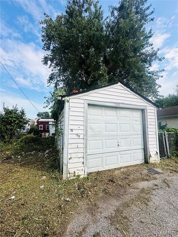 7343 Virginia Avenue, St Louis, MO 63118