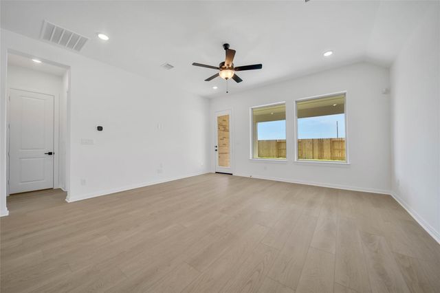 42710 Loma Vista Court, Magnolia, TX 77354