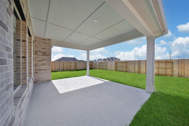42710 Loma Vista Court, Magnolia, TX 77354