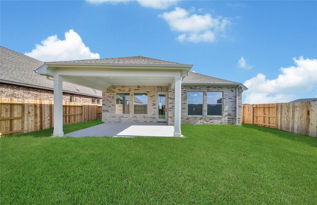 42710 Loma Vista Court, Magnolia, TX 77354