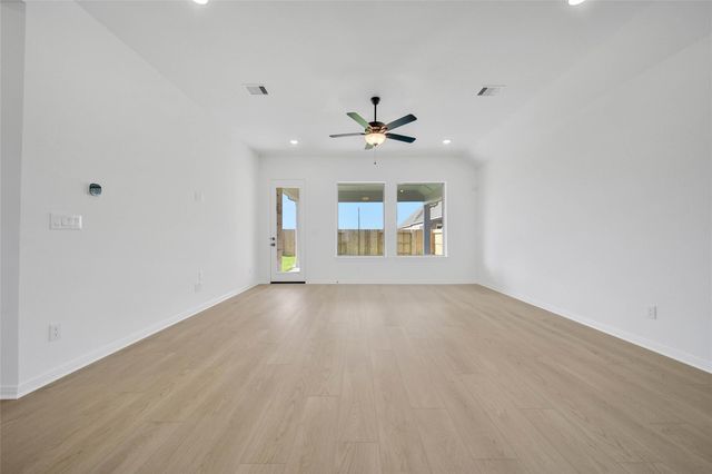 42710 Loma Vista Court, Magnolia, TX 77354