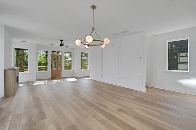 644 Glendale Road, Scottdale, GA 30079