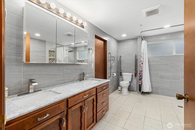 8011 188th Avenue SW, Rochester, WA 98579