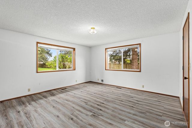 8011 188th Avenue SW, Rochester, WA 98579