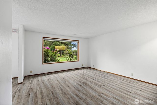 8011 188th Avenue SW, Rochester, WA 98579