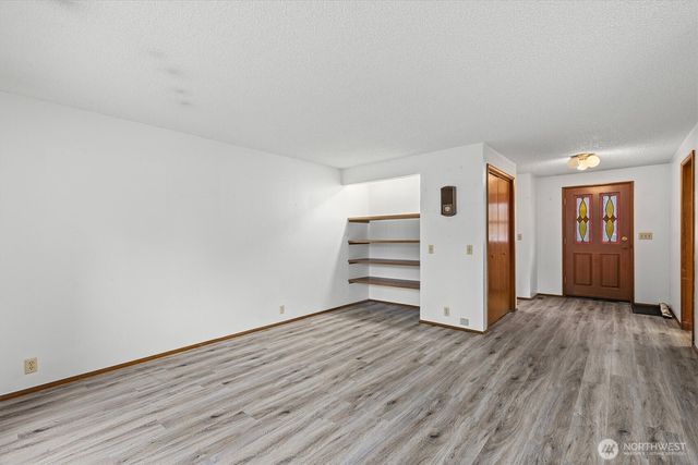 8011 188th Avenue SW, Rochester, WA 98579