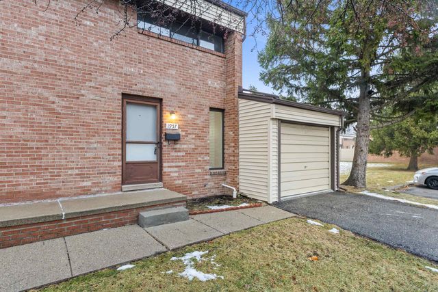 1957 Nicholas Court, Warren, MI 48092