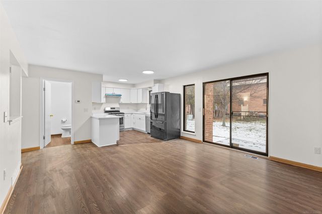 1957 Nicholas Court, Warren, MI 48092