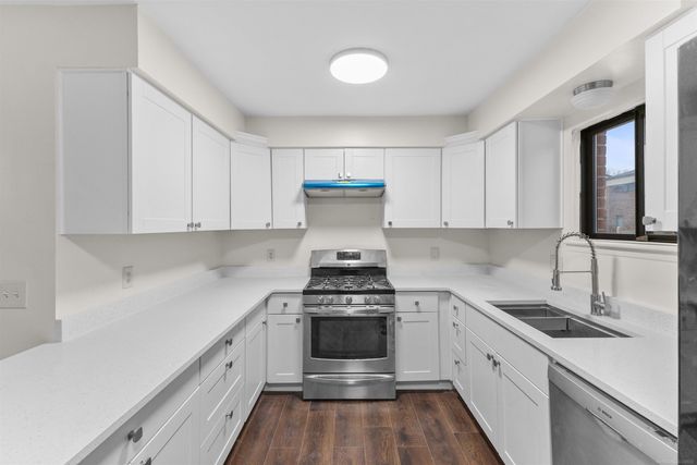 1957 Nicholas Court, Warren, MI 48092