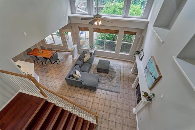 19 E Sundance Circle, The Woodlands, TX 77382