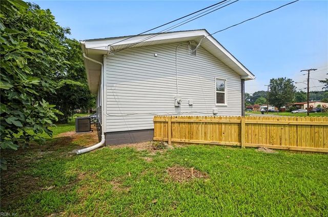147 Allard RD, Portsmouth, VA 23701