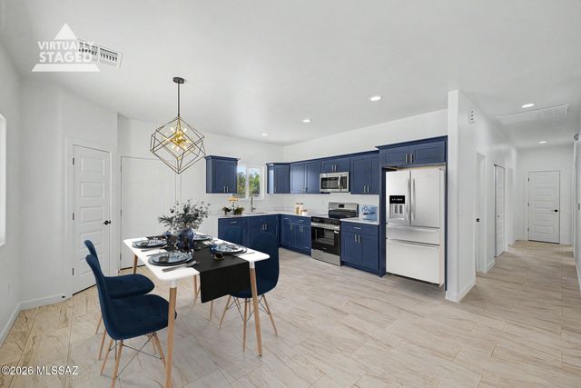 9211 W Floyd Street, Tucson, AZ 85735