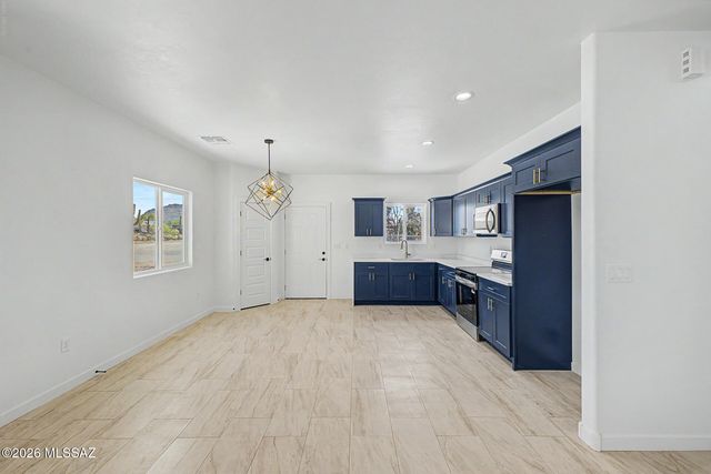 9211 W Floyd Street, Tucson, AZ 85735