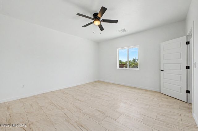 9211 W Floyd Street, Tucson, AZ 85735