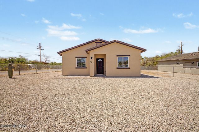9211 W Floyd Street, Tucson, AZ 85735