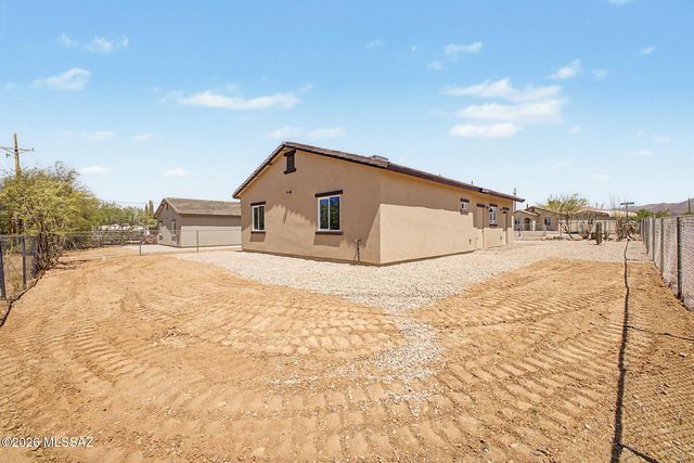 9211 W Floyd Street, Tucson, AZ 85735
