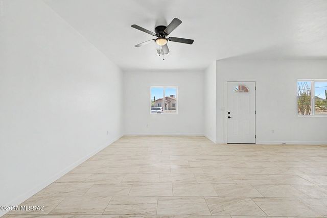 9211 W Floyd Street, Tucson, AZ 85735