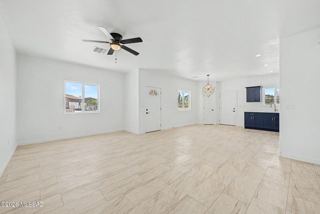 9211 W Floyd Street, Tucson, AZ 85735