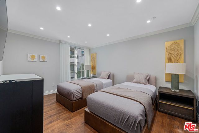 433 N Doheny Drive 103, Beverly Hills, CA 90210