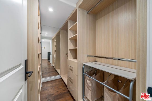 433 N Doheny Drive 103, Beverly Hills, CA 90210