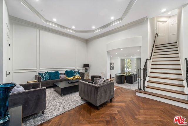 433 N Doheny Drive 103, Beverly Hills, CA 90210