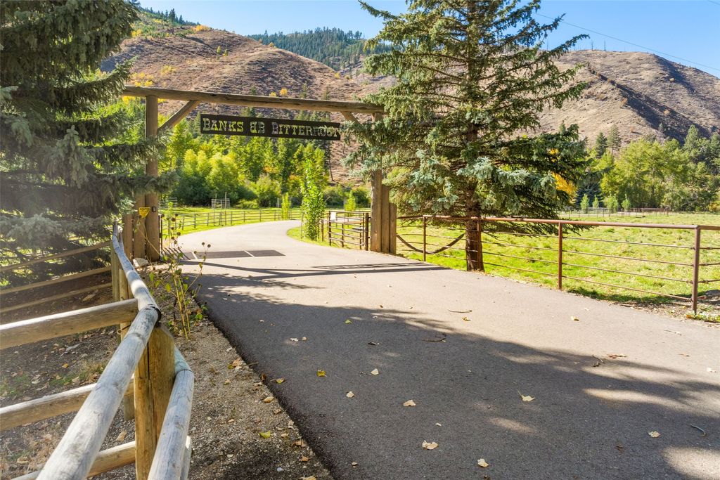 1789 Skalkaho Hwy, Hamilton, MT 59840 photo 11