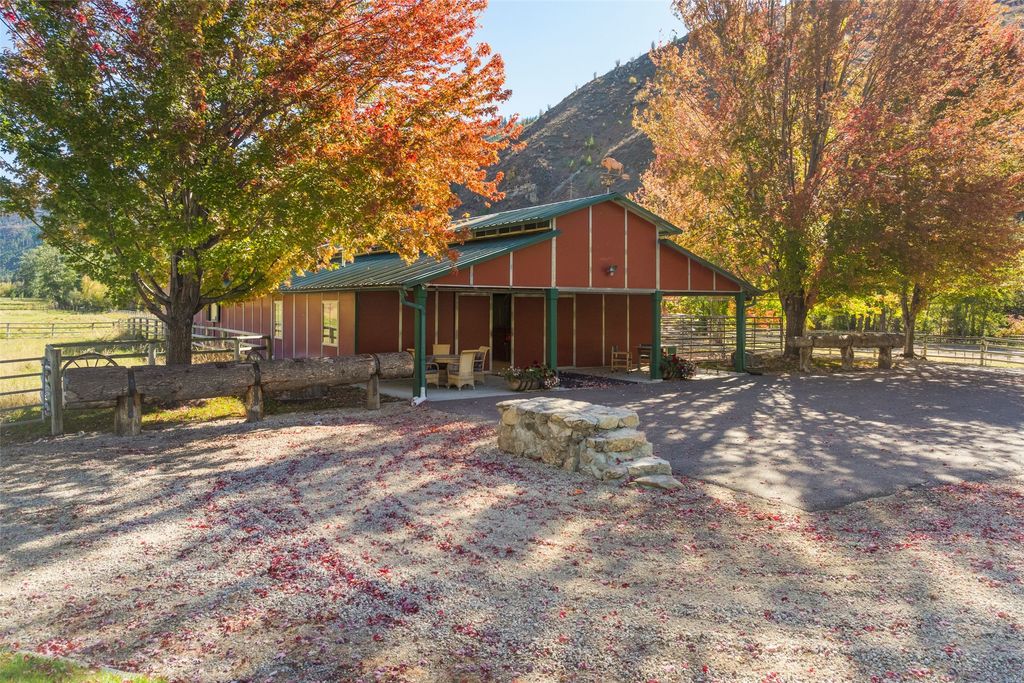 1789 Skalkaho Hwy, Hamilton, MT 59840 photo 140