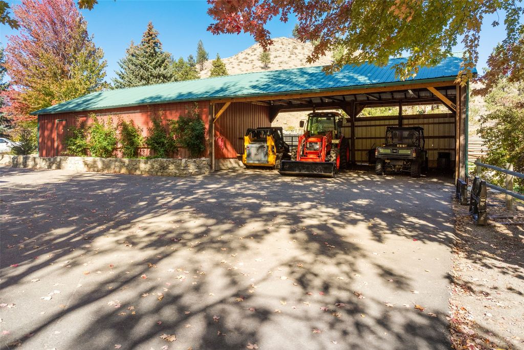 1789 Skalkaho Hwy, Hamilton, MT 59840 photo 141