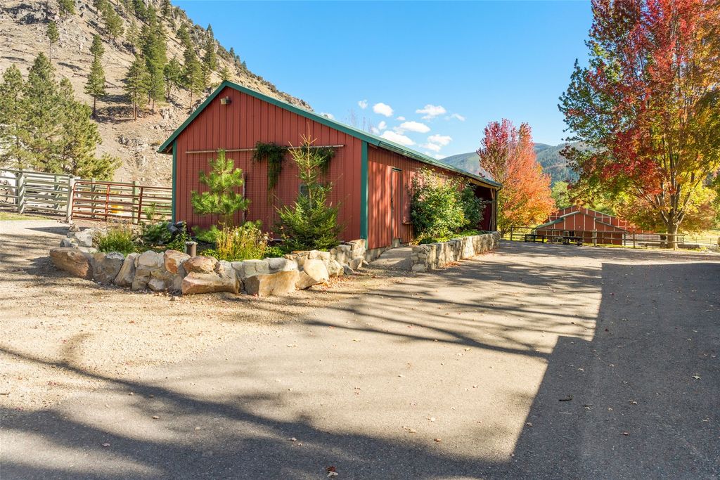 1789 Skalkaho Hwy, Hamilton, MT 59840 photo 143