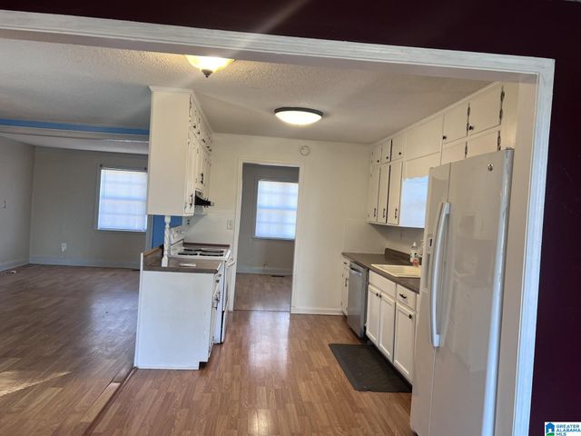 2110 SUN CIRCLE, Fultondale, AL 35068