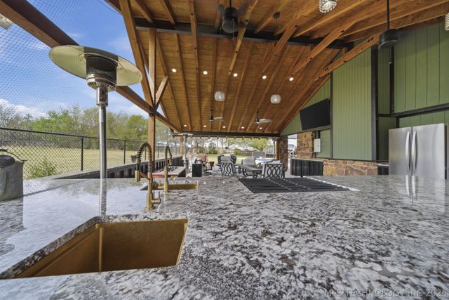 12450 S Elwood Avenue, Jenks, OK 74033