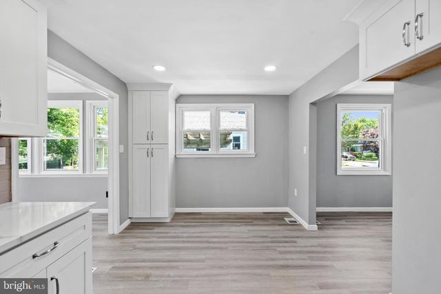 22 G, West Deptford, NJ 08096