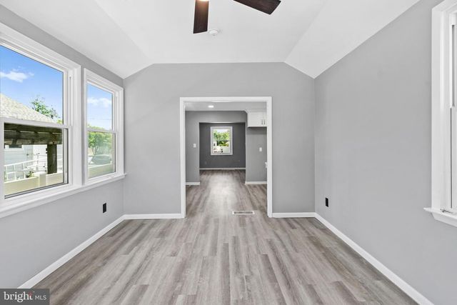 22 G, West Deptford, NJ 08096