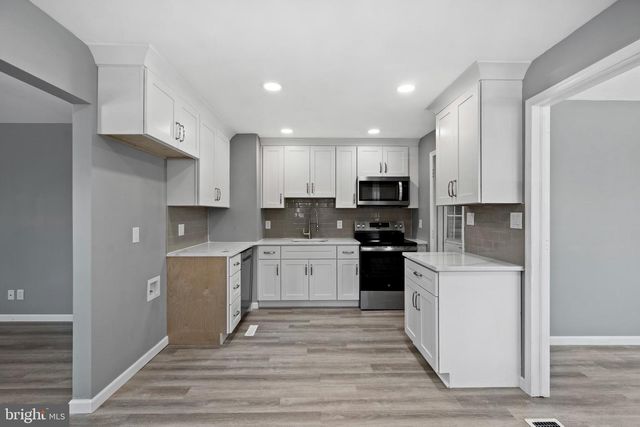 22 G, West Deptford, NJ 08096