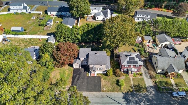 21 Gates Ave, Hudson, MA 01749
