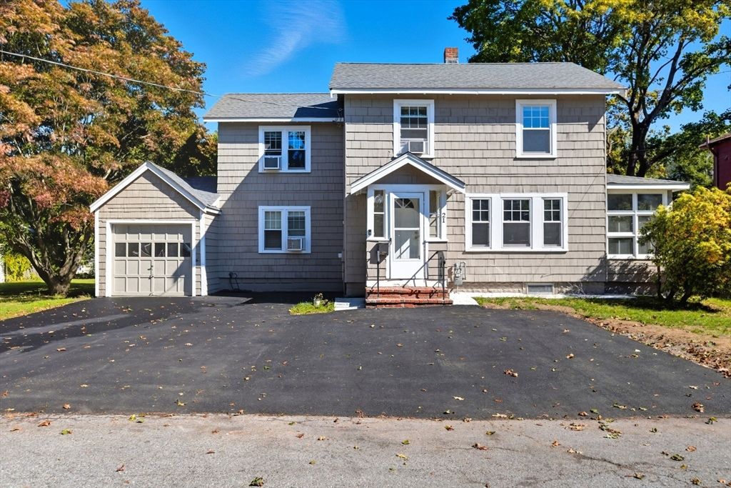21 Gates Ave, Hudson, MA 01749
