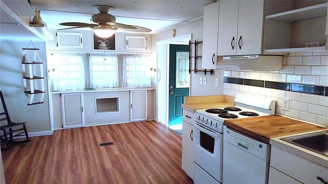 3275 26TH AVENUE E 125, Bradenton, FL 34208