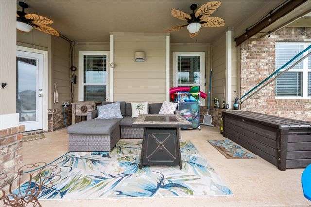 9723 Suffolk Downs Drive, Mont Belvieu, TX 77523