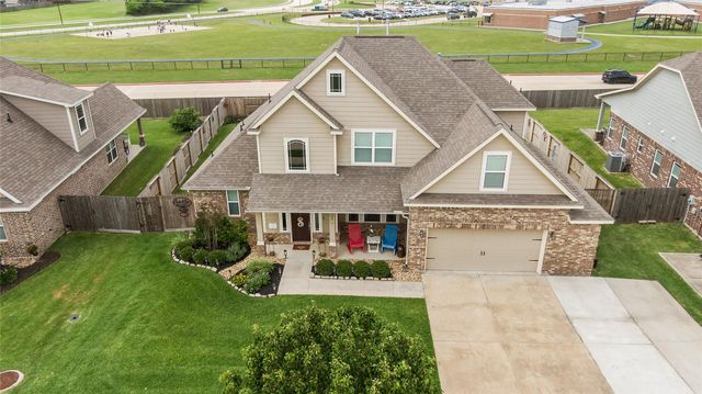9723 Suffolk Downs Drive, Mont Belvieu, TX 77523