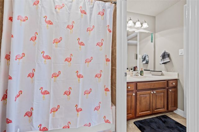 9723 Suffolk Downs Drive, Mont Belvieu, TX 77523