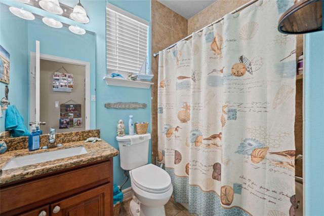 9723 Suffolk Downs Drive, Mont Belvieu, TX 77523